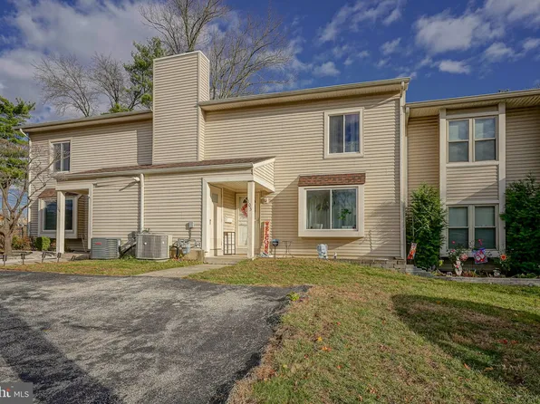 103 Aspen Ct, Marlton, NJ 08053