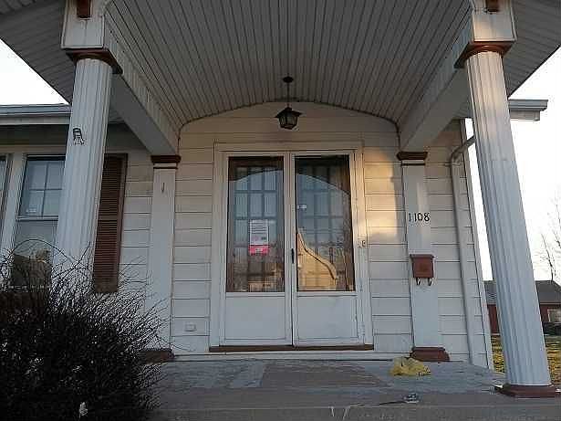 1st image of 1108 N 3rd Ave