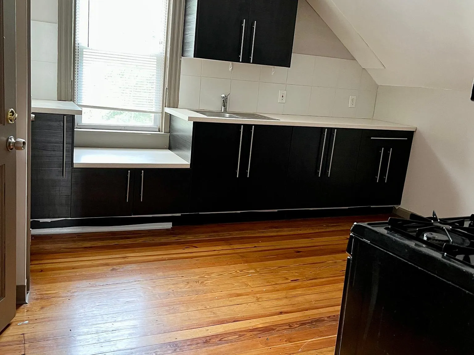 2 bed, 1000 sqft, $1,600 — Photo 1