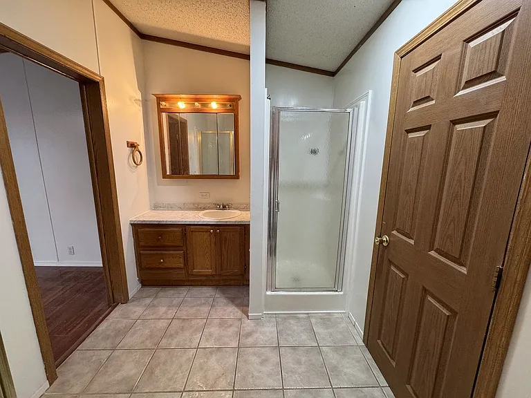19867 W Hickory Dr — Photo 3