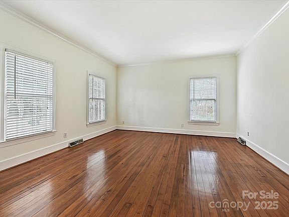 4th image of 7811 Biddstone Ct