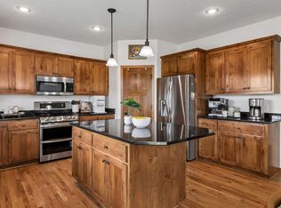 19280 Claremont Dr, Farmington, MN 55024