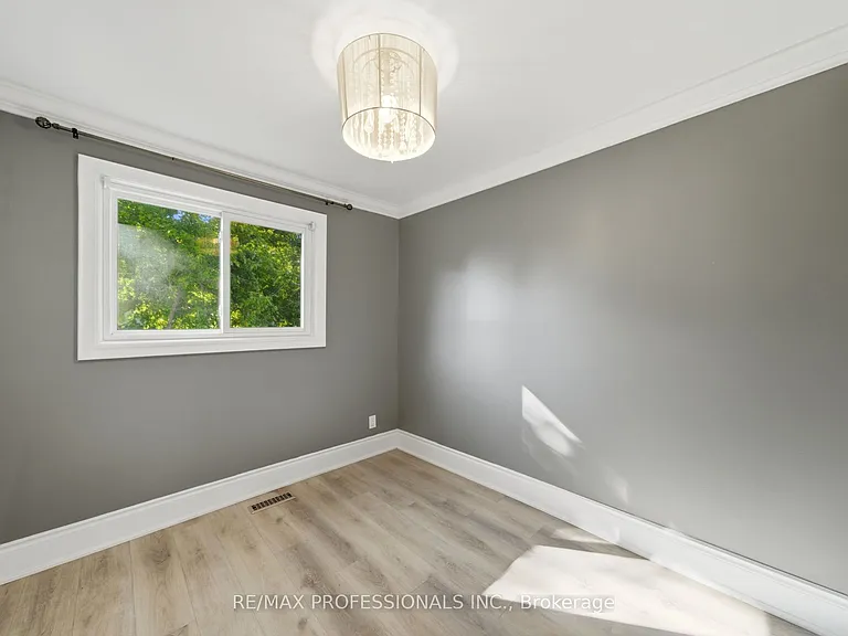141 Ripley Ct #6 — Photo 9
