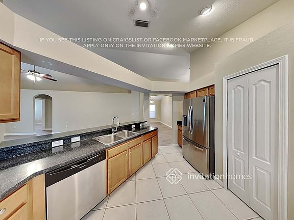 5th image of 8013 Alamosa Wood Ave