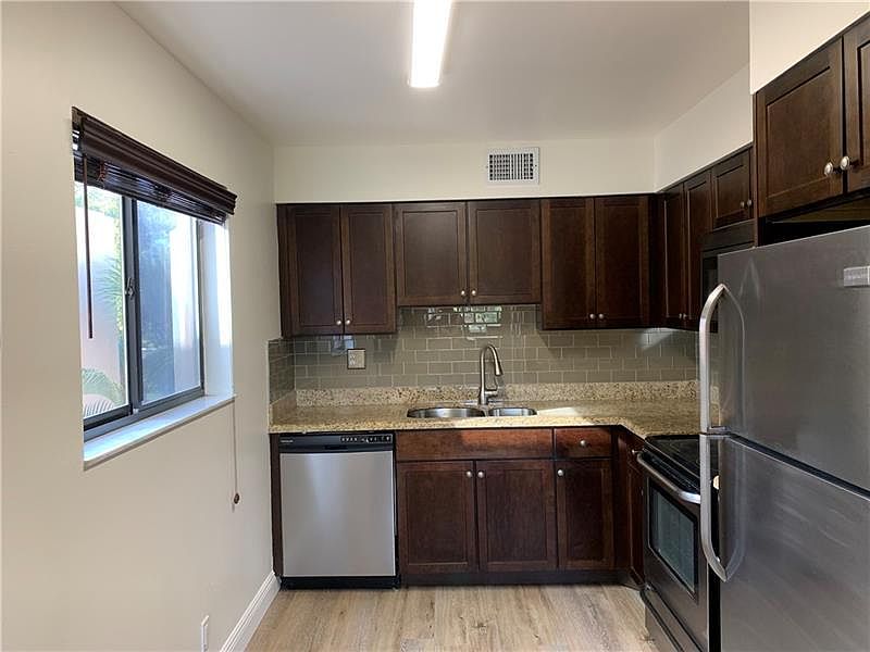 1st image of 7273 Ashmont Cir #306