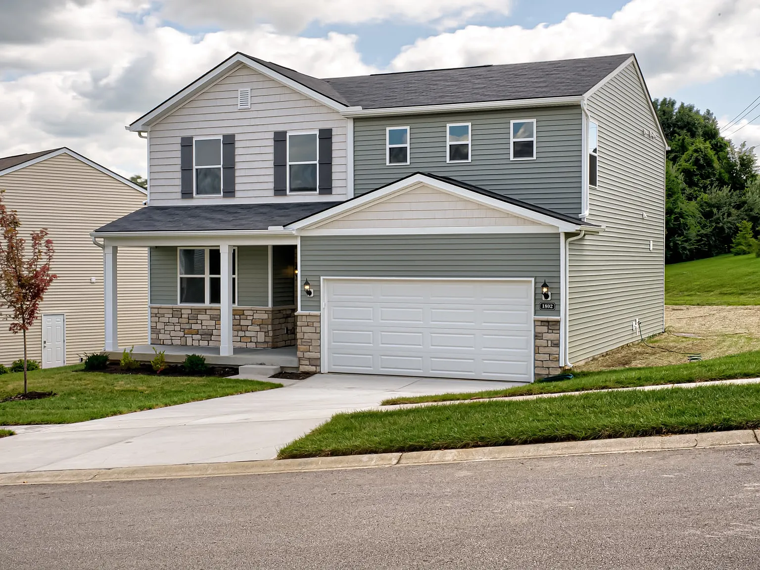 4 bed, 2265 sqft, $2,490 — Photo 4