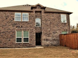 145 Barrington Ln, Lewisville, TX 75067