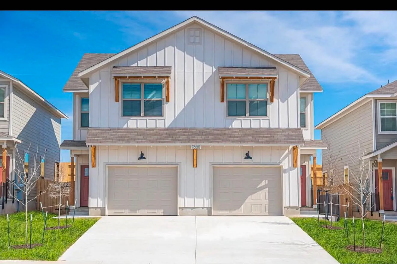 3 bed, 2.5 bath, 1505 sqft, $1,750 — Photo 1