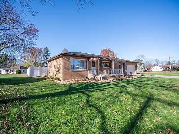 3rd image of 642 Jordan Dr NW
