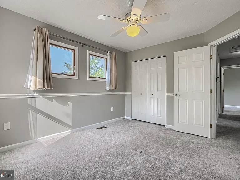 8301 Whitebark Ct — Photo 36