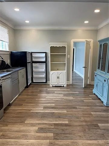 2 bed, 1.0 bath, 910 sqft, $1,225 — Photo 4