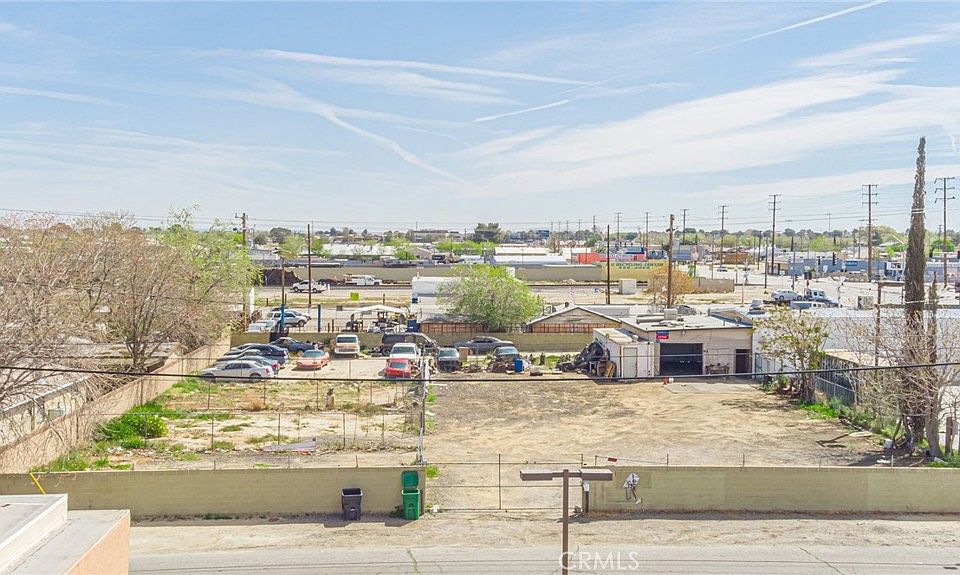1st image of 45222 Beech Ave #10