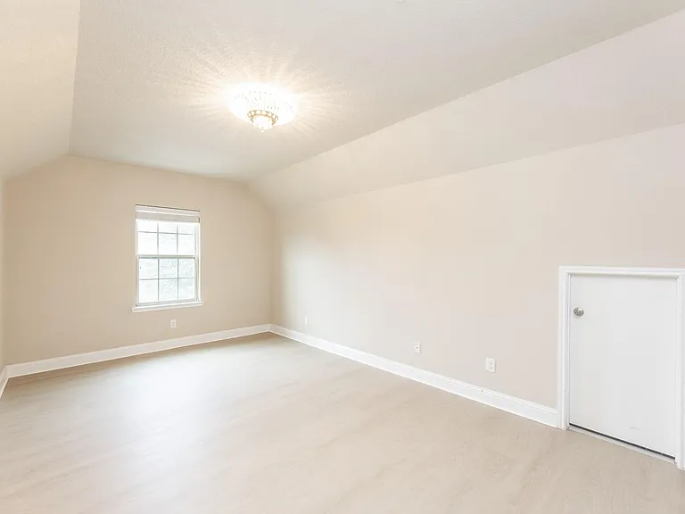 6123 Northcrest Village Way — Photo 37