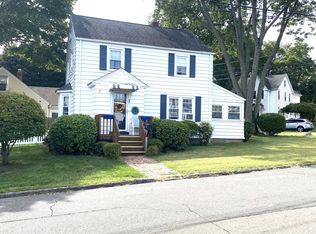 89 Vernon St, Stratford, CT 06615