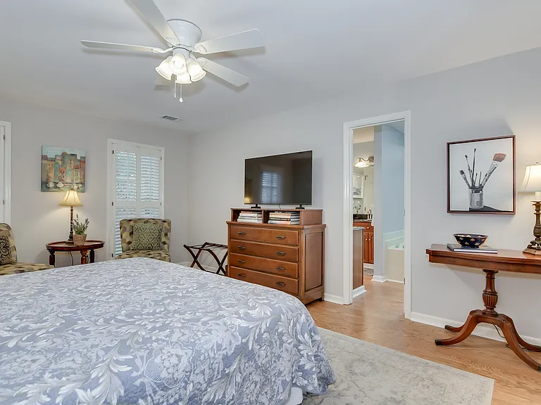 2504 Pinebluff Ct — Photo 23