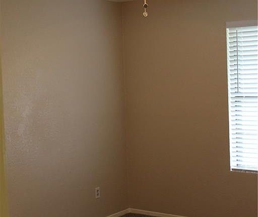 5th image of 2452 McAdoo Ln
