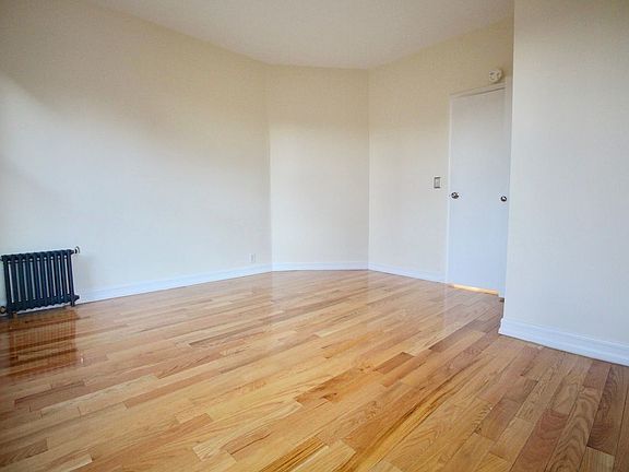 3rd image of 90 Bedford St APT 4A
