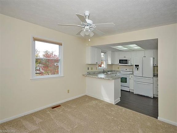 4th image of 101 Oakwood Pl