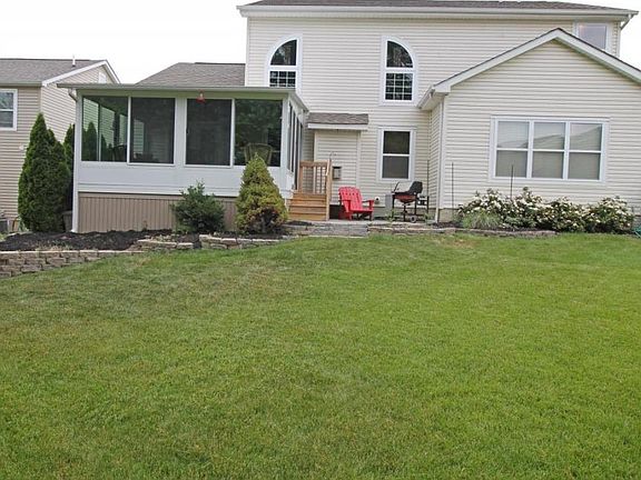 5th image of 301 Lillian Dr