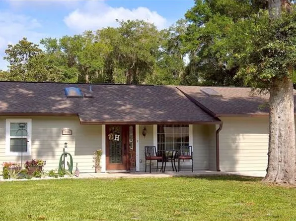 300 3rd St, Geneva, FL 32732
