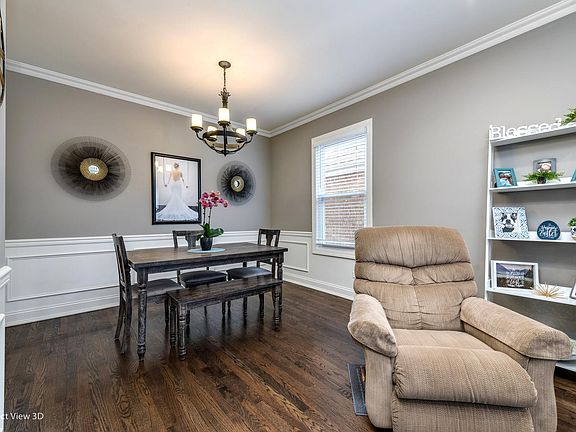 4th image of 3015 N Oak Park Ave