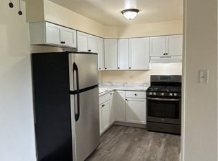 5710 108th St #2C, Chicago Ridge, IL 60415