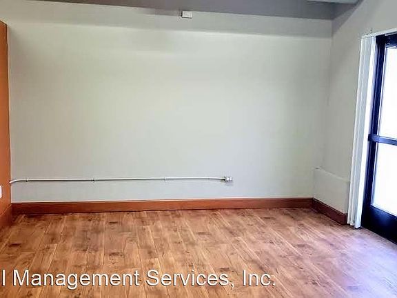 4th image of 17157 NE Couch St #2794959