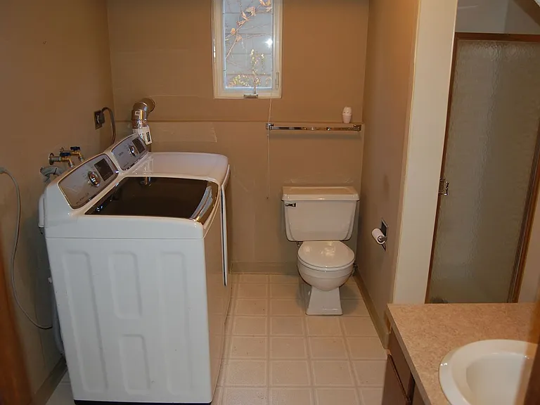 3724 Clover Circle — Photo 16