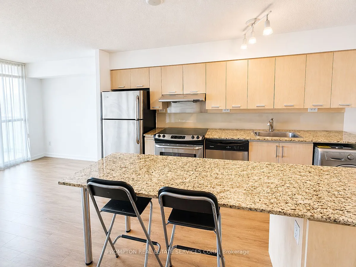 Building Photo - 29 Singer Ct #712