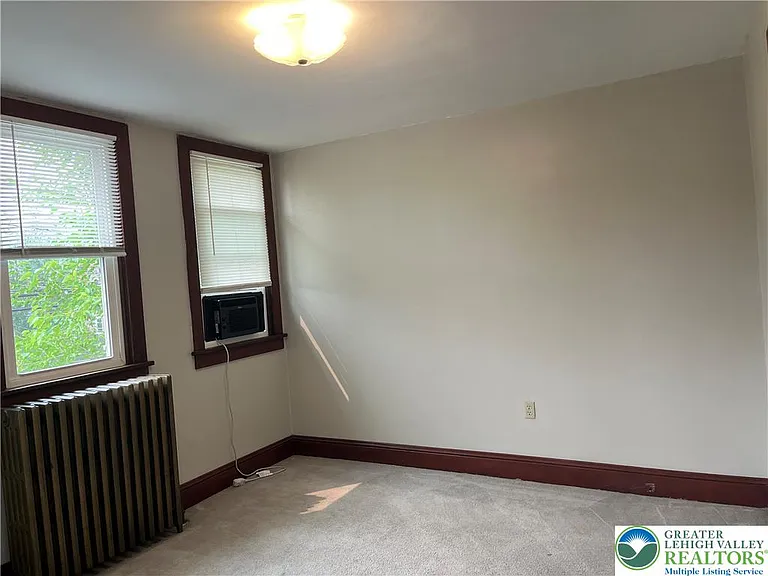 543 W Emaus Ave — Photo 26