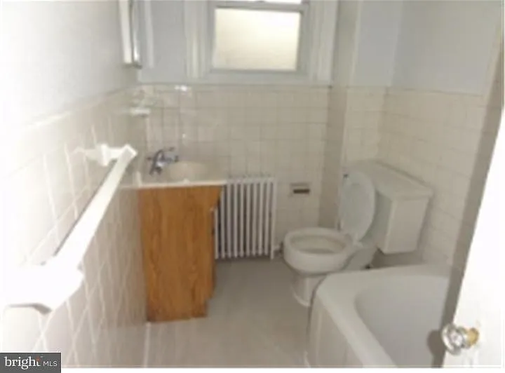 1 bed, $1,050 — Photo 3