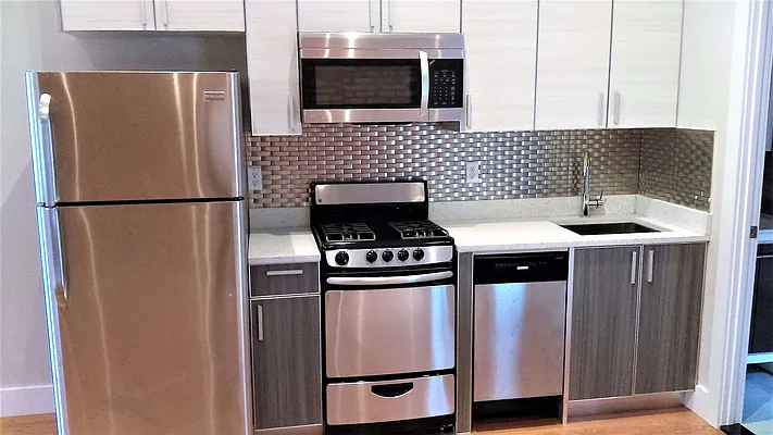 Rented by The Hamilton Group | media 27