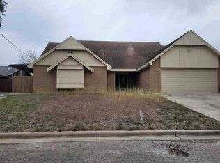 13729 River Forest Dr, Corpus Christi, TX 78410