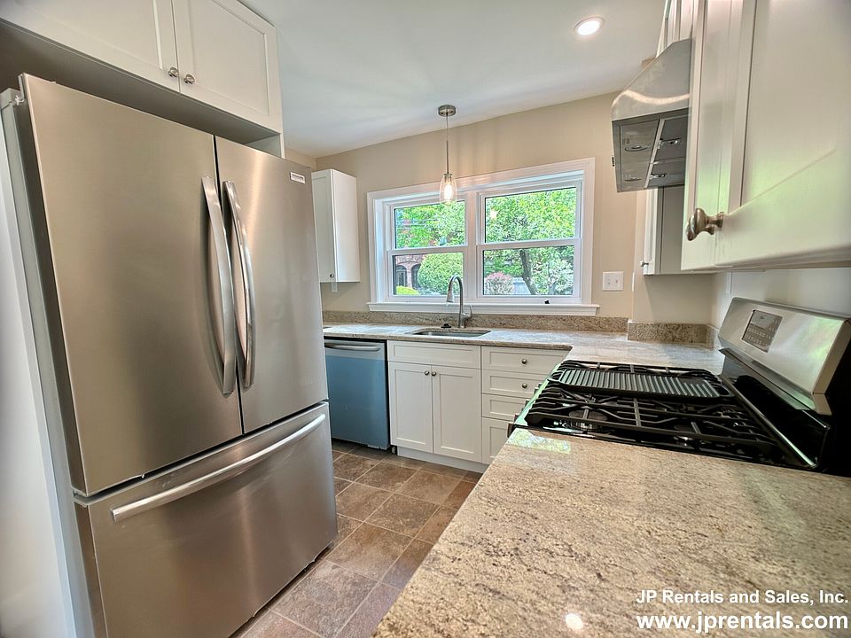 1st image of 9 Jamaicaway Ct