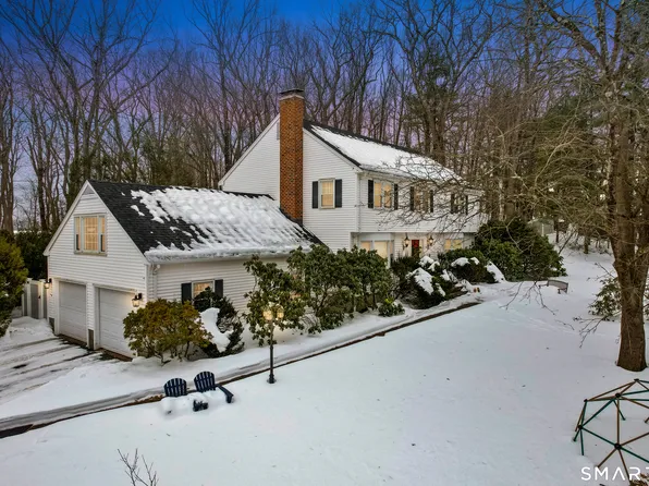 10 Candlewood Ln, Farmington, CT 06032