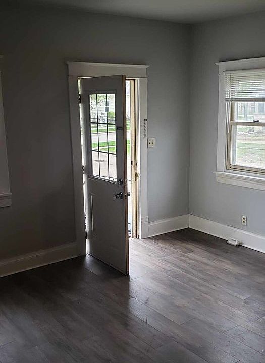 52 E 9th St, Fond Du Lac, WI 54935 Zillow