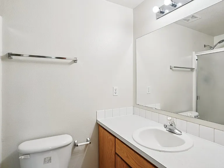 2110 Baines Blvd — Photo 7