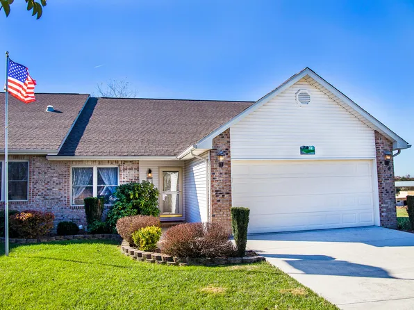 436 Woodgate Dr, Crossville, TN 38571