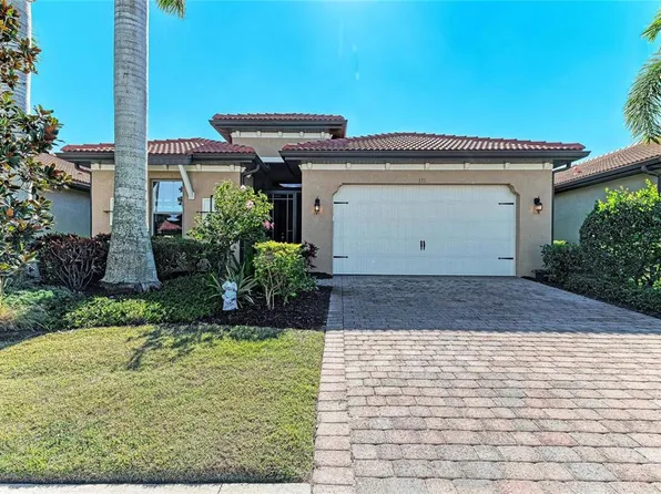 131 Maraviya Blvd, Nokomis, FL 34275