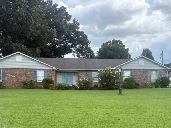 1604 6th St, Muscle Shoals, AL 35661