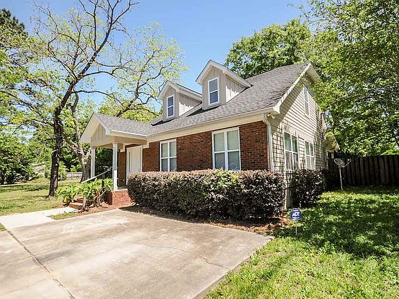 2nd image of 2301 Geri Ann Ln