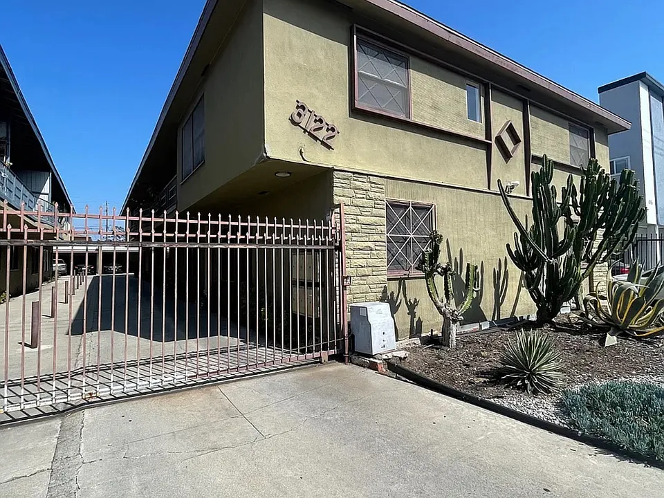 3122 S Durango Ave #7