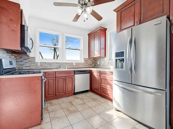 6944 Hessler Ave, Far Rockaway, NY 11692