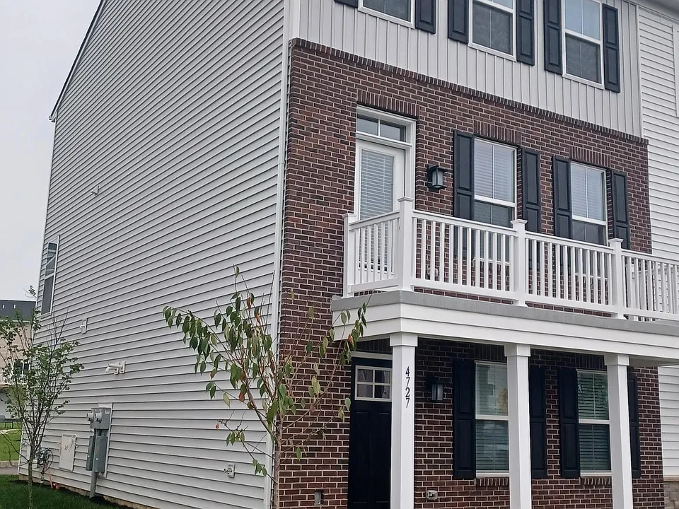 4727 Franklin Cir