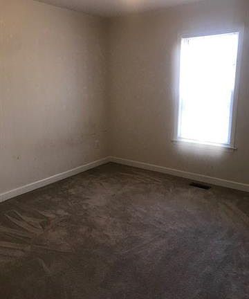 5th image of 118 Brook Run Ln