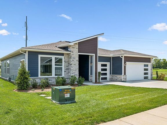 Renown - Lot 150 - Exterior