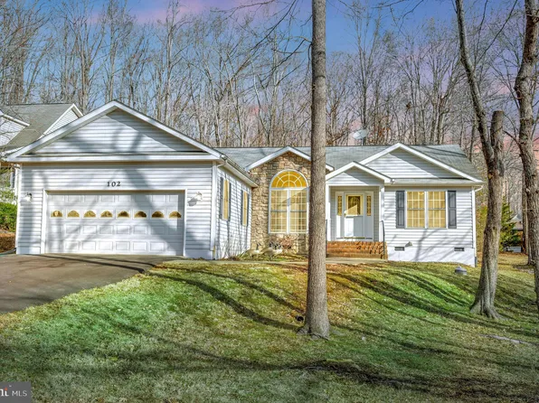 102 Constitution Blvd, Locust Grove, VA 22508