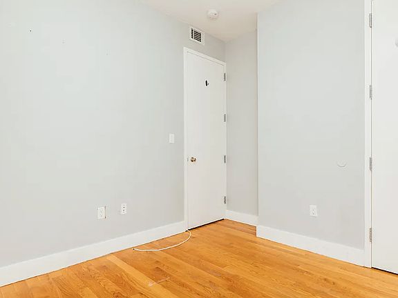 5th image of 1100 De Kalb Ave #4F