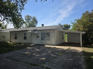 515 Saint Barbara Ln, Cahokia, IL 62206