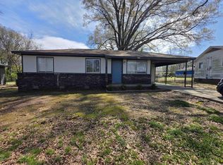 5205 Primrose Ln, Little Rock, AR 72209